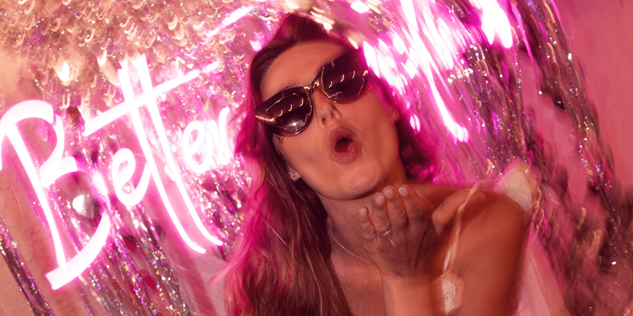 Novias con gafas: estilo, personalidad y cero complejos